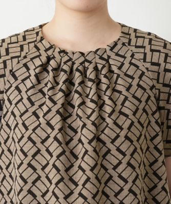 幾何学柄チュニックブラウス【Ｌｅｉｌｉａｎ　ＷＨＩＴＥ　ＬＡＢＥＬ】