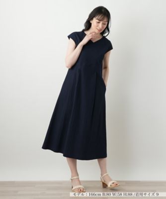 Ｖネックフレアワンピース【Ｌｅｉｌｉａｎ　ＷＨＩＴＥ　ＬＡＢＥＬ】