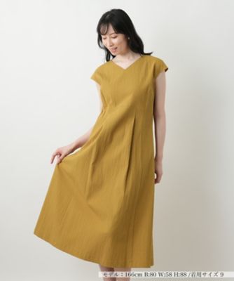Ｖネックフレアワンピース【Ｌｅｉｌｉａｎ　ＷＨＩＴＥ　ＬＡＢＥＬ】