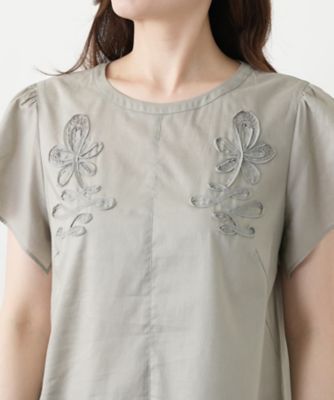 フラワー刺繍ブラウス【Ｌｅｉｌｉａｎ　ＷＨＩＴＥ　ＬＡＢＥＬ】