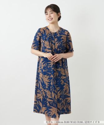＜Leilian (Women)＞リーフ柄フレアワンピース【Ｌｅｉｌｉａｎ　ＷＨＩＴＥ　ＬＡＢＥＬ】