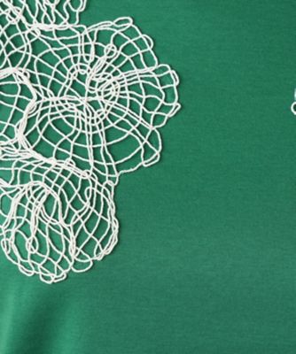 フラワー刺繍カットソー