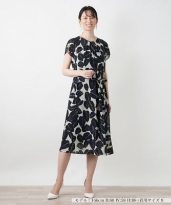 リーフ柄フレアワンピース【ＲＯＣＨＡＳ　Ｐｒｅｍｉｅｒｅ】