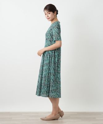 洗えるフラワー柄フレアワンピース【パワーネット素材