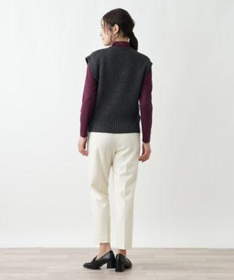刺繍Vネックニットベスト【CORSINI ＆ PROTI