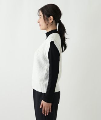 刺繍Vネックニットベスト【CORSINI ＆ PROTI