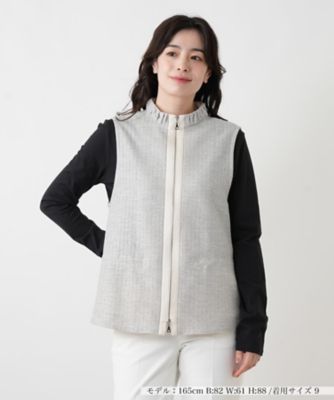 ＜Leilian (Women)＞スタンドカラーラメジップベスト【ＲＯＣＨＡＳ　Ｐｒｅｍｉｅｒｅ】