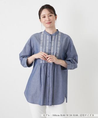 ＜Leilian (Women)＞刺繍バンドカラーブラウス