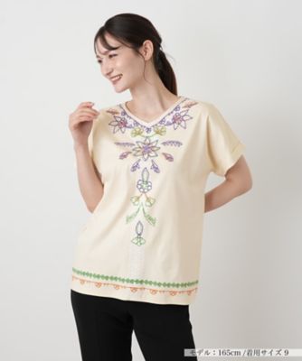 ＜Leilian (Women)＞刺繍風レースプリントＶネックＴシャツ【ＭＵＳＥ　ＢＹ　ＲＯＣＨＡＳ　Ｐｒｅｍｉｅｒｅ】