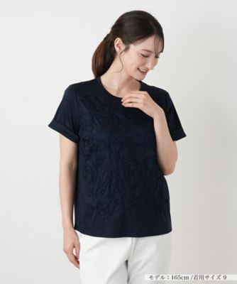 ＜Leilian (Women)＞刺繍クルーネックカットソー【ＭＵＳＥ　ＢＹ　ＲＯＣＨＡＳ　Ｐｒｅｍｉｅｒｅ】