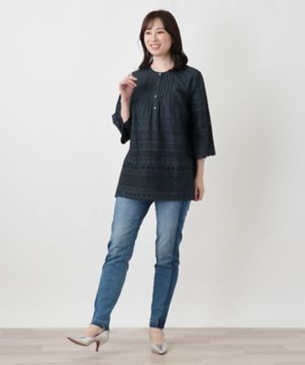 【新品・23ss】 Leilian ジオメトリック刺繍 半袖ブラウス 近年 上品 刺繍ピンタックブラウス | Leilian (Women)/レリアン | 三越伊勢丹