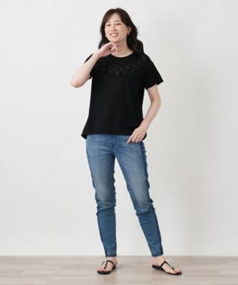 刺繍クルーネックカットソー | Leilian (Women)/レリアン | 三越伊勢丹