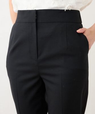 テーパードパンツ