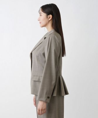 バックペプラムブレザー