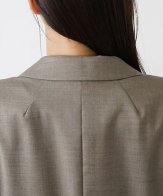 バックペプラムブレザー