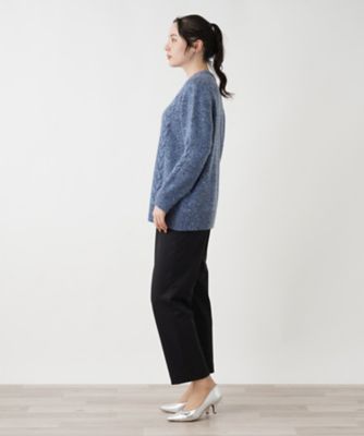 カシミヤ混ケーブル編みニット【Ｌｅｉｌｉａｎ　ＷＨＩＴＥ　ＬＡＢＥＬ】【ＢＩＡＧＩＯＬＩ】