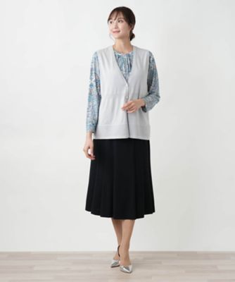 Ｖネックニットベスト【Ｌｅｉｌｉａｎ　ＷＨＩＴＥ　ＬＡＢＥＬ】
