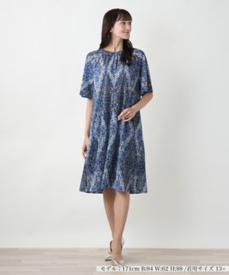 プリントフレアワンピース【Ｌｅｉｌｉａｎ　ＷＨＩＴＥ　ＬＡＢＥＬ】