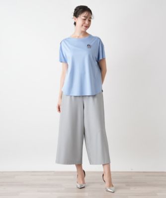 ブローチ付きクルーネックカットソー