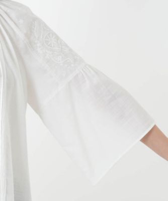 刺繍フレアスリーブブラウス【Ｌｅｉｌｉａｎ　ＷＨＩＴＥ　ＬＡＢＥＬ】