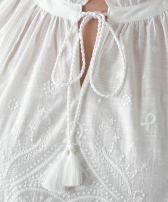 刺繍フレアスリーブブラウス【Ｌｅｉｌｉａｎ　ＷＨＩＴＥ　ＬＡＢＥＬ】