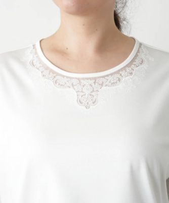 刺繍クルーネックカットソー【Ｌｅｉｌｉａｎ　ＷＨＩＴＥ　ＬＡＢＥＬ】