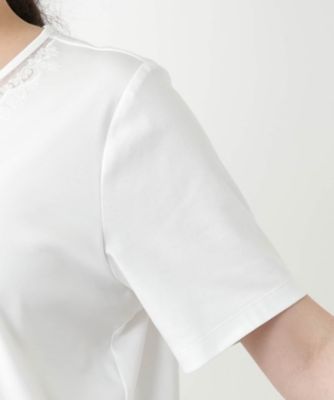 刺繍クルーネックカットソー【Ｌｅｉｌｉａｎ　ＷＨＩＴＥ　ＬＡＢＥＬ】