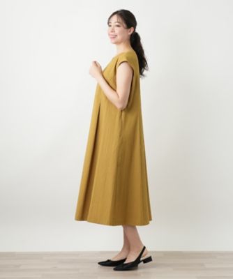 Ｖネックフレアワンピース【Ｌｅｉｌｉａｎ　ＷＨＩＴＥ　ＬＡＢＥＬ】