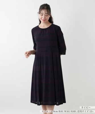 レリアン 黒リボン柄ワンピース WEB限定｜リボン付き前開きロングワンピース|東京ソワール