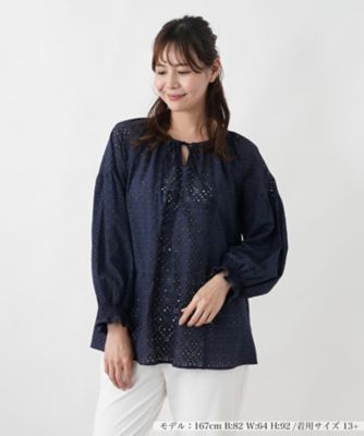 ＜Leilian plus house (Women/大きいサイズ)＞カットワークギャザーブラウス【Ｌｅｉｌｉａｎ　ＷＨＩＴＥ　ＬＡＢＥＬ】