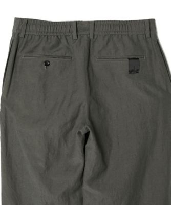 ＴＵＣＫＥＤ　ＰＡＮＴＳ
