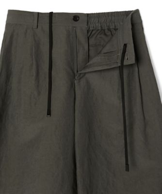 ＴＵＣＫＥＤ　ＨＡＬＦ　ＰＡＮＴＳ