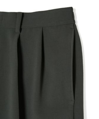ＴＵＣＫＥＤ　ＨＡＬＦ　ＰＡＮＴＳ