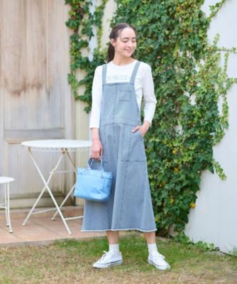 洗える　スパンコール刺繍のロゴＴシャツ