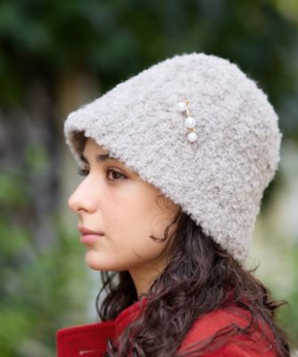 ＜CARA O CRUZ (Women)＞ブローチ付き　ニット帽