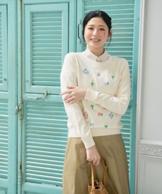刺繍クルーネックニット【ＣｏＣ　ｂｙ　ＣＡＲＡ　Ｏ　ＣＲＵＺ】