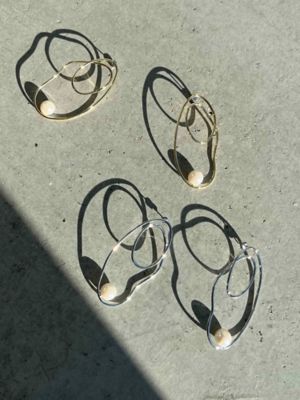 ＷＩＮＤＩＮＧ　ＰＥＡＲＬ　ＰＩＥＲＣＥ