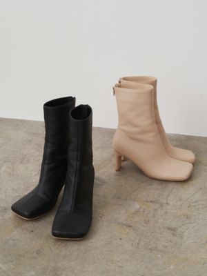 ＯＢＬＩＱＵＥ　ＴＯＥ　ＢＯＯＴＳ