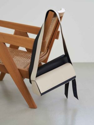 ＴＲＩＡＮＧＵＬＡＲ　ＰＲＩＳＭ　ＢＡＧ