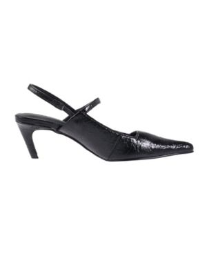 ＰＯＩＮＴＥＤ　ＴＯＥ　ＭＵＬＥ