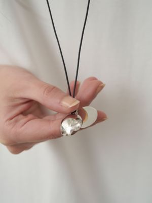 ＭＥＴＡＬ　ＴＯＰ　ＣＯＲＤ　ＮＥＣＫＬＡＣＥ