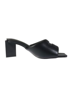 ＣＵＳＨＩＯＮ　ＳＡＮＤＡＬ