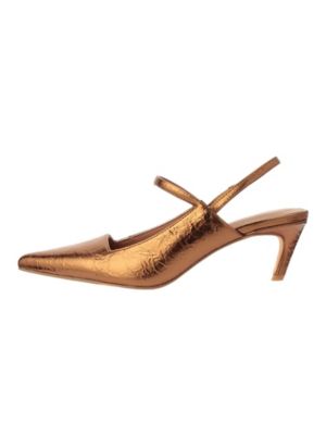 ＰＯＩＮＴＥＤ　ＴＯＥ　ＭＵＬＥ