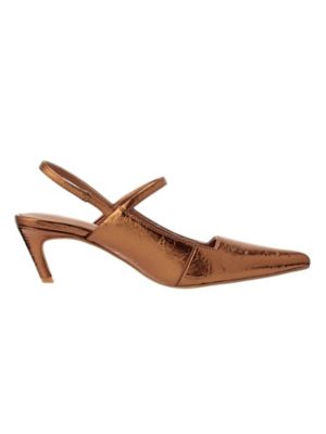 ＰＯＩＮＴＥＤ　ＴＯＥ　ＭＵＬＥ