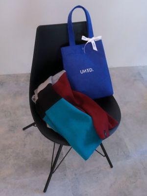 ＭＵＬＴＩ　ＣＯＬＯＵＲ　ＫＴ　ＳＴＡＬＬ