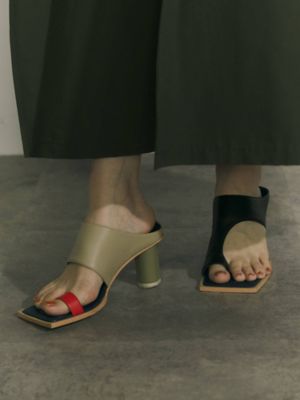 ＦＯＯＴ ＣＵＳＨＩＯＮ ＳＡＮＤＡＬ の通販 | 三越伊勢丹オンライン