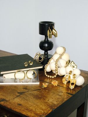 Ｗ　ＰＡＲＴＳ　ＲＩＮＧ　ＥＡＲＲＩＮＧ