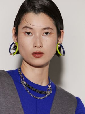Ｗ　ＰＡＲＴＳ　ＲＩＮＧ　ＥＡＲＲＩＮＧ