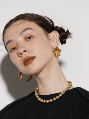 ＴＲＩＡＮＧＬＥ　ＴＵＣＫ　ＰＩＥＲＣＥ