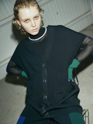 ＯＶＥＲ　ＣＤ　ＫＮＩＴ　ＶＥＳＴ